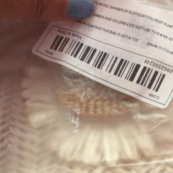 Brand new still in bag woven boho woven clutch - Picture 3 of 5